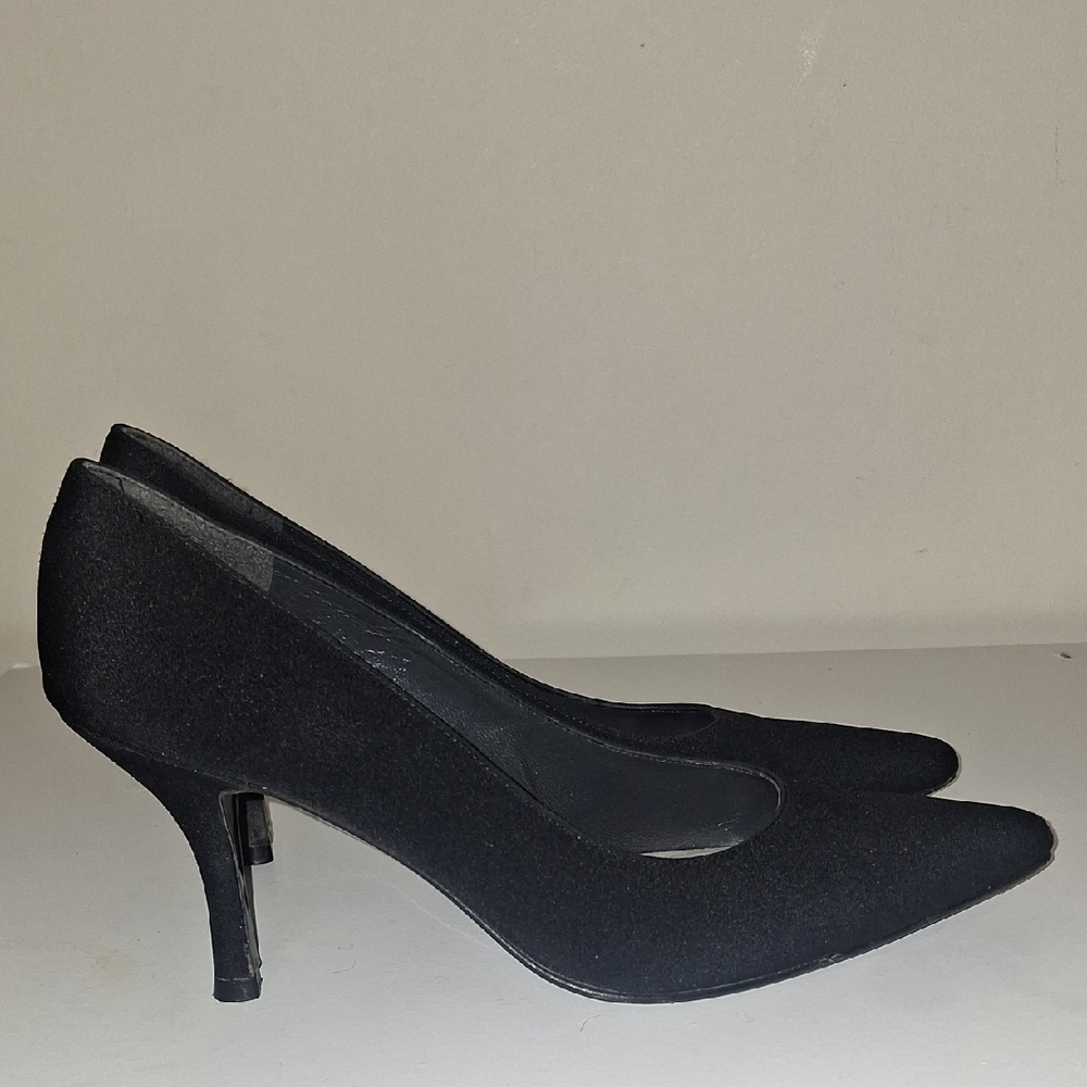 Stuart Weitman Satin Black Pumps Size 8.5